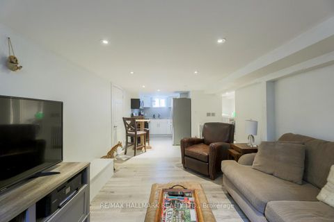 Photo 21 at 110 Lakeside Avenue, Cliffside, Toronto