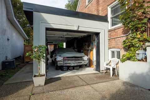 Photo 36 at 110 Lakeside Avenue, Cliffside, Toronto