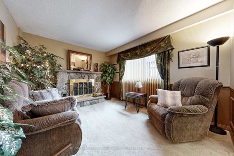 Photo 4 at 512 Creekview Circle, West Shore, Pickering