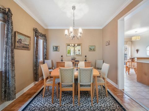 Photo 5 at 54 Golden Oak Avenue, Rouge Woods, Richmond Hill