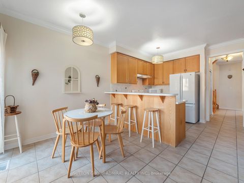 Photo 11 at 54 Golden Oak Avenue, Rouge Woods, Richmond Hill