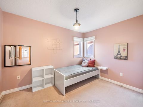 Photo 21 at 54 Golden Oak Avenue, Rouge Woods, Richmond Hill