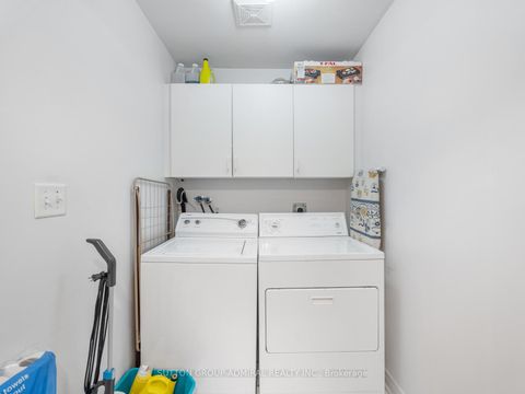 Photo 23 at 54 Golden Oak Avenue, Rouge Woods, Richmond Hill