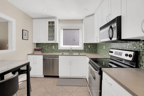 Photo 12 at 572 Northcliffe Boulevard, Oakwood Village, Toronto