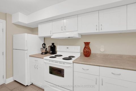 Photo 20 at 572 Northcliffe Boulevard, Oakwood Village, Toronto