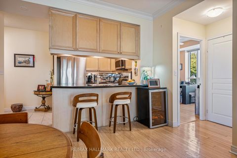 Photo 10 at 222 - 35 Boardwalk Drive, The Beaches, Toronto