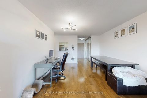 Photo 10 at 406 - 5 Concorde Place, Don Mills, Toronto