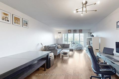 Photo 12 at 406 - 5 Concorde Place, Don Mills, Toronto