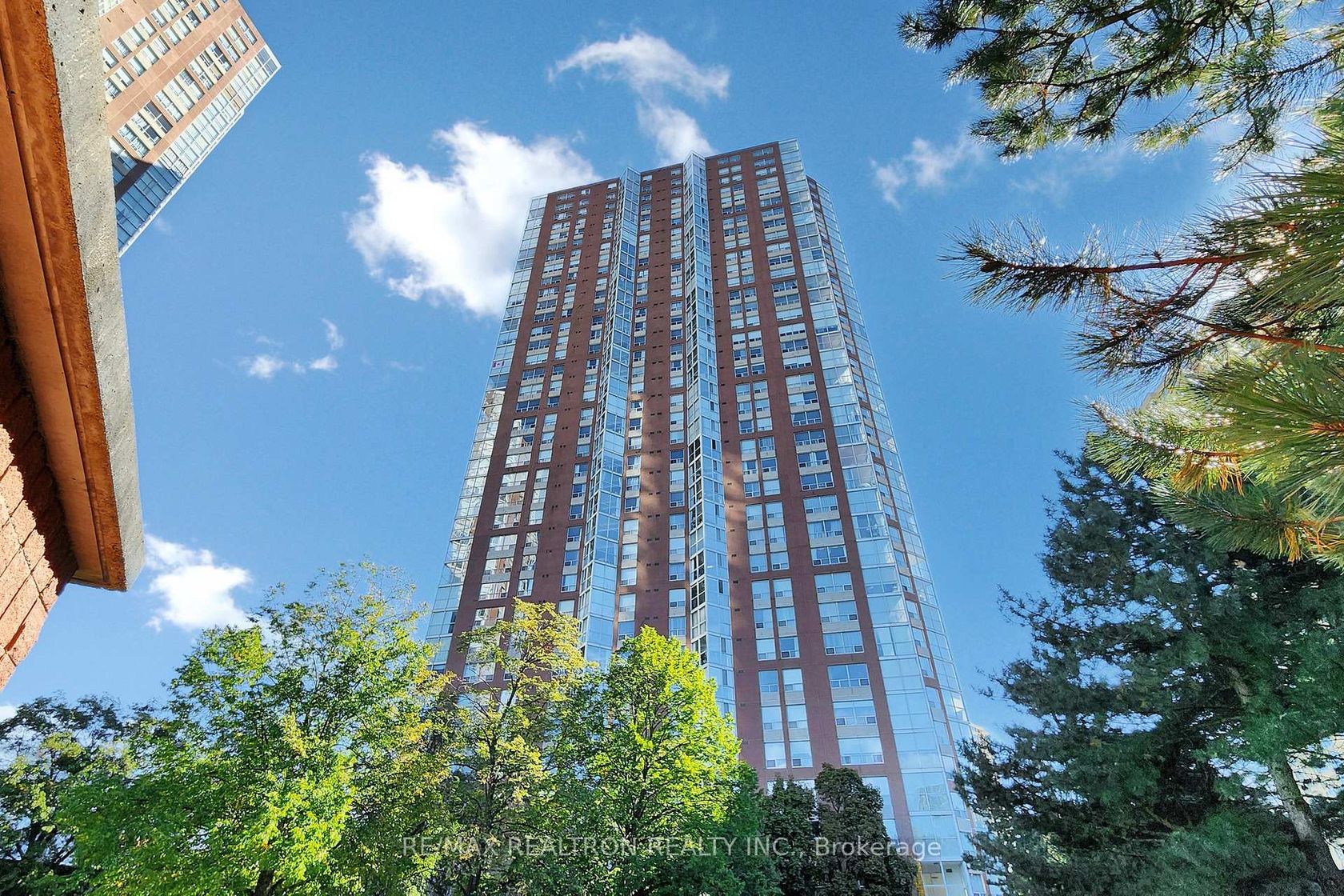 406 - 5 Concorde Place, Don Mills, Toronto 