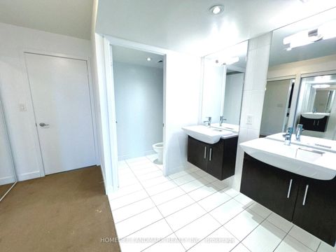 Photo 23 at 833 - 8 Telegram Mews, Waterfront Communities C1, Toronto