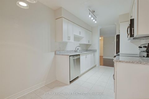 Photo 12 at 511 - 35 Merton Street, Mount Pleasant West, Toronto