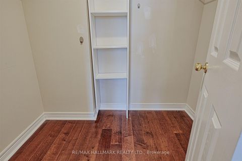 Photo 17 at 511 - 35 Merton Street, Mount Pleasant West, Toronto