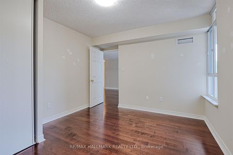 Photo 21 at 511 - 35 Merton Street, Mount Pleasant West, Toronto