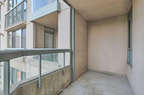 Photo 24 at 511 - 35 Merton Street, Mount Pleasant West, Toronto