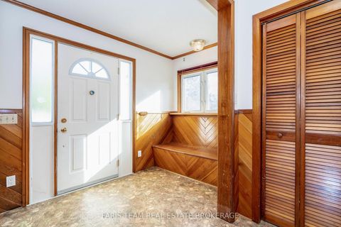 Photo 6 at 31 Napier Street, Codrington, Barrie