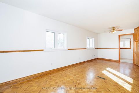 Photo 25 at 31 Napier Street, Codrington, Barrie