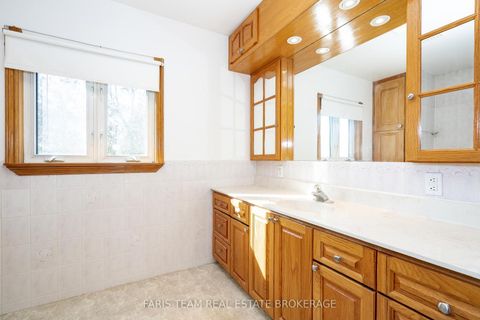 Photo 27 at 31 Napier Street, Codrington, Barrie Photo 27 at 31 Napier Street, Codrington, Barrie