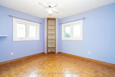 Photo 29 at 31 Napier Street, Codrington, Barrie