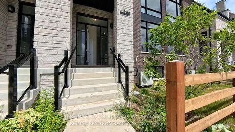 Photo 1 at 344 King Road, Oak Ridges, Richmond Hill