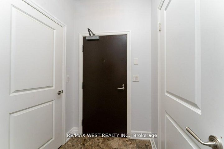 Photo 10 at 407 - 15 Rean Drive, Bayview Village, Toronto