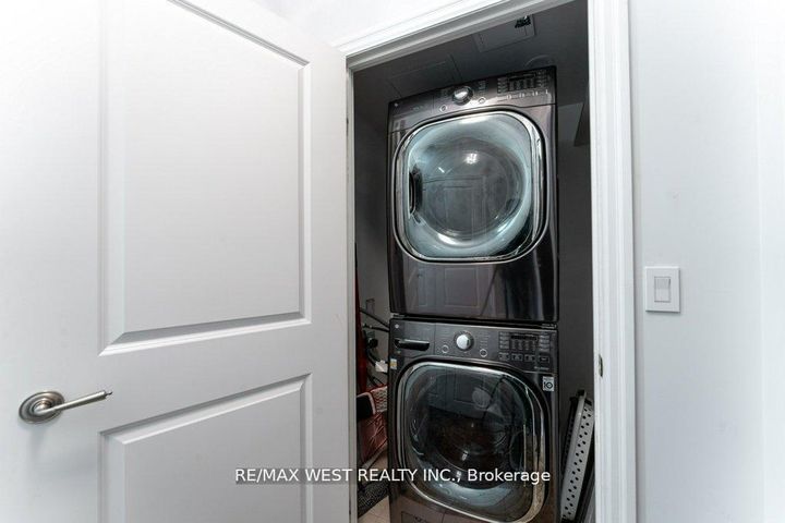 Photo 11 at 407 - 15 Rean Drive, Bayview Village, Toronto