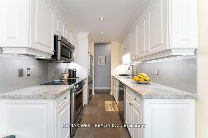 Photo 19 at 407 - 15 Rean Drive, Bayview Village, Toronto