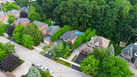 Photo 2 at 78 Charing Crescent, Aurora Highlands, Aurora