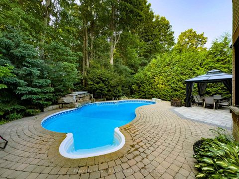 Photo 39 at 78 Charing Crescent, Aurora Highlands, Aurora