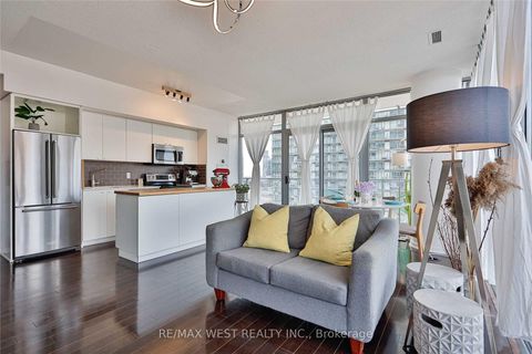 Photo 6 at 813 - 103 The Queensway, Swansea, Toronto