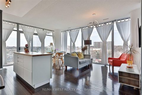 Photo 11 at 813 - 103 The Queensway, Swansea, Toronto