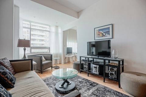 Photo 15 at 302 - 562 Eglinton Avenue E, Mount Pleasant East, Toronto