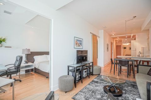 Photo 17 at 302 - 562 Eglinton Avenue E, Mount Pleasant East, Toronto