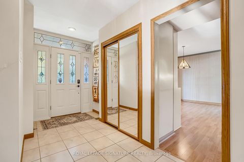 Photo 4 at 24 Hockley Place, Donalda, Toronto