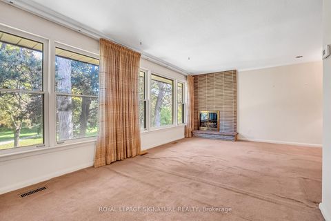 Photo 7 at 24 Hockley Place, Donalda, Toronto