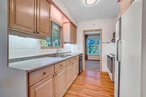 Photo 9 at 24 Hockley Place, Donalda, Toronto