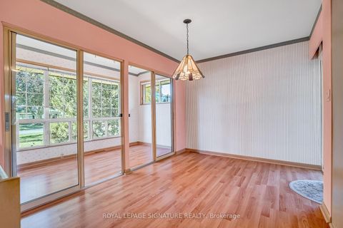 Photo 11 at 24 Hockley Place, Donalda, Toronto