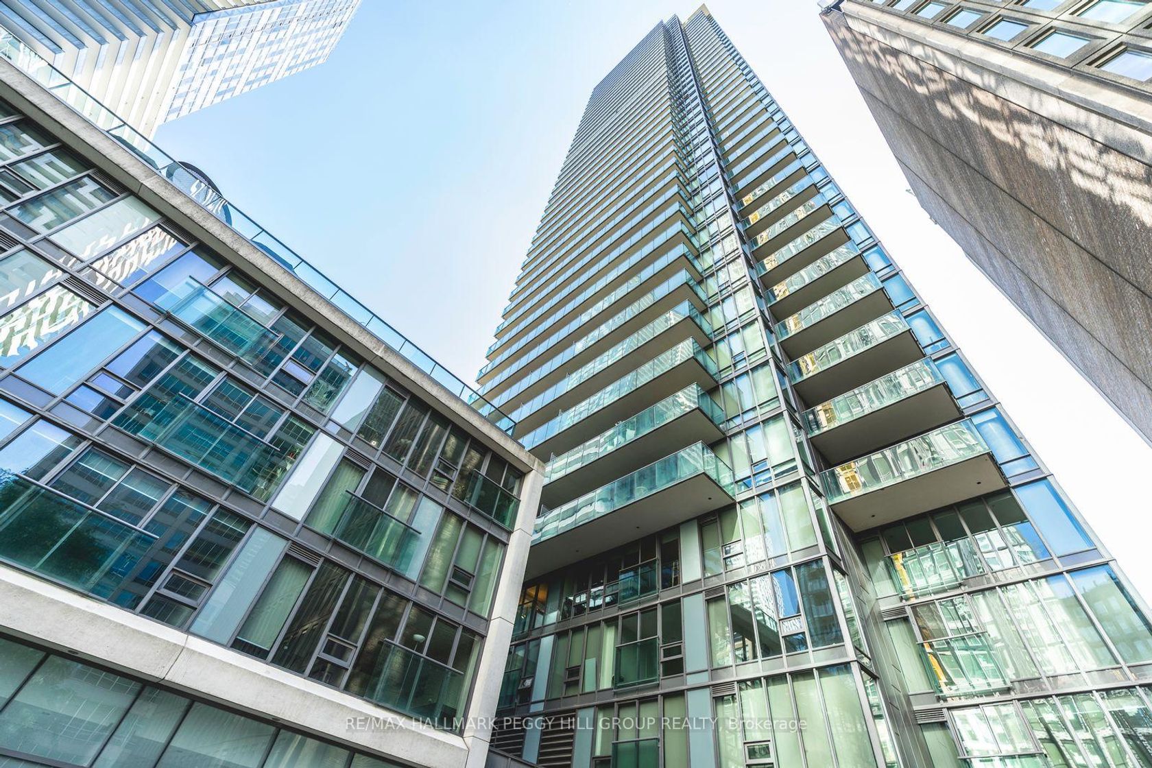 3302 - 33 Lombard Street, Yonge Corridor, Toronto by Loree Meneguzzi Real Estate 3302 - 33 Lombard Street, Yonge Corridor, Toronto