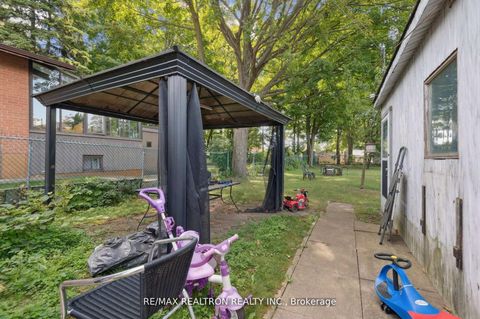 Photo 25 at 4423 Lawrence Avenue, West Hill, Toronto Photo 25 at 4423 Lawrence Avenue, West Hill, Toronto