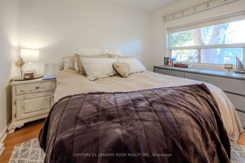 Photo 11 at 9 Balmy Avenue, The Beaches, Toronto