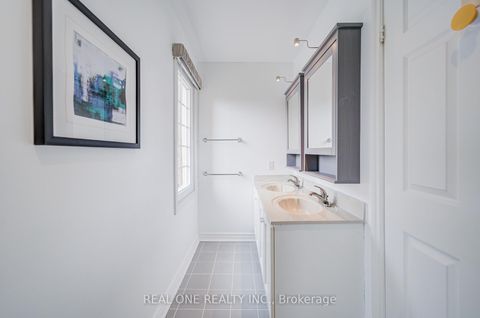 Photo 36 at 75 Willett Crescent, Mill Pond, Richmond Hill