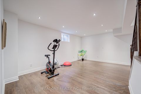 Photo 38 at 75 Willett Crescent, Mill Pond, Richmond Hill