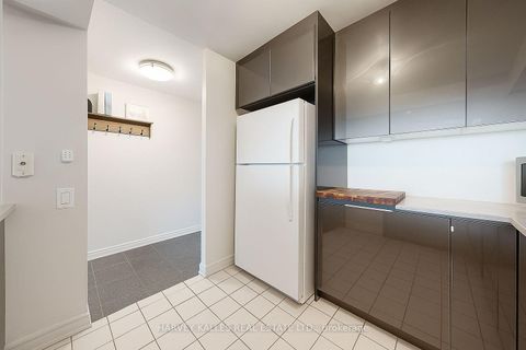 Photo 10 at 710 - 2 Covington Road, Lawrence, Toronto