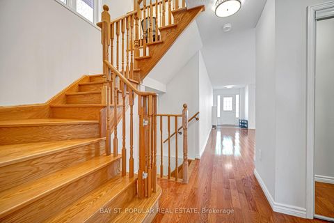 Photo 7 at 21 Westcliffe Crescent, Jefferson, Richmond Hill