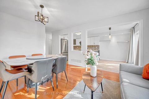 Photo 11 at 21 Westcliffe Crescent, Jefferson, Richmond Hill