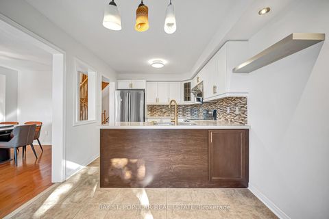 Photo 14 at 21 Westcliffe Crescent, Jefferson, Richmond Hill