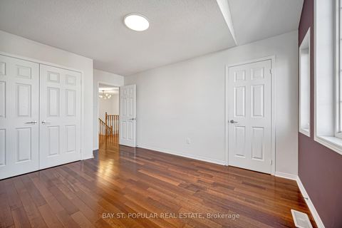 Photo 30 at 21 Westcliffe Crescent, Jefferson, Richmond Hill