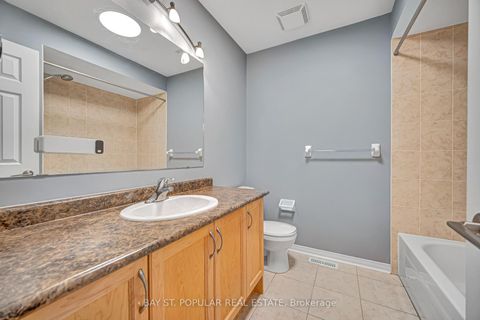 Photo 34 at 21 Westcliffe Crescent, Jefferson, Richmond Hill