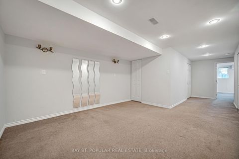 Photo 39 at 21 Westcliffe Crescent, Jefferson, Richmond Hill