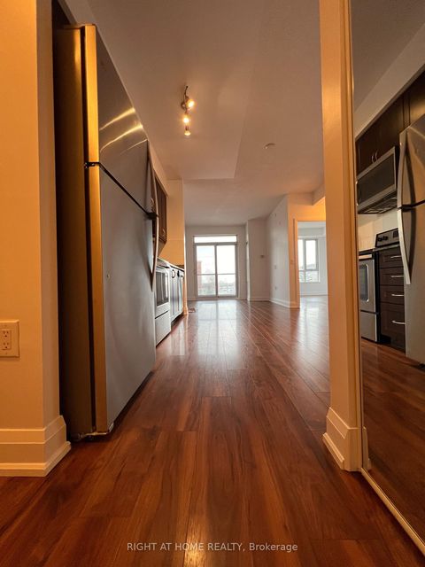 Photo 9 at 319 - 2800 Keele Street, CFB, Toronto