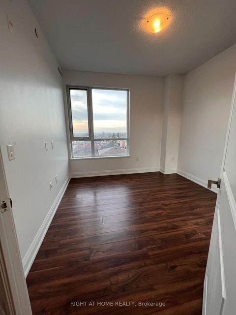 Photo 16 at 319 - 2800 Keele Street, CFB, Toronto